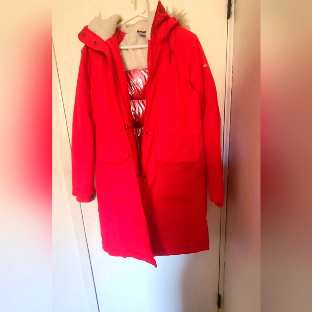 Columbia SportswearCompany Jacket Color: Red, Size:L